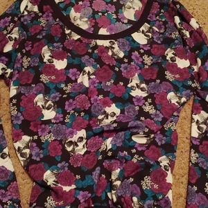 Long sleeve skull shirt